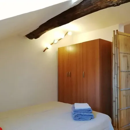 Apartment La Mansarda Di Claudia Genoa